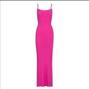 🌸SKIMS HOT PINK LOUNGE DRESSS🌸